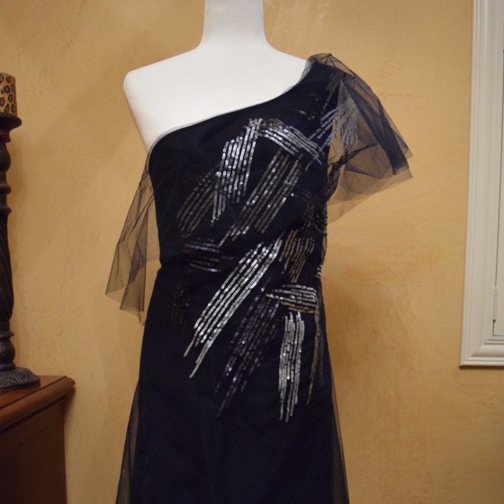 BCBG Evening gown - Picture 3 of 7